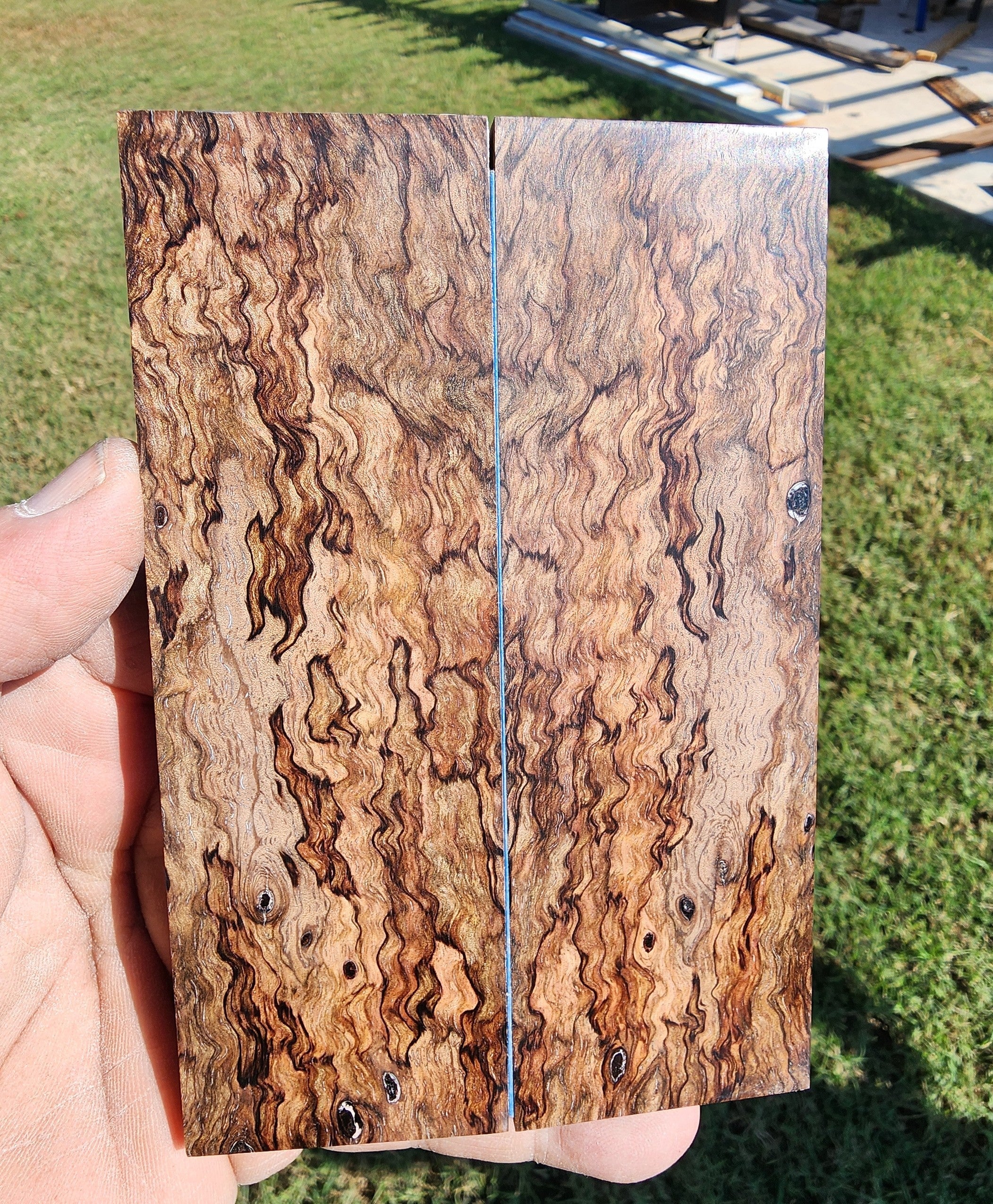 Translation missing: en.Wood Scales: Wood Scales